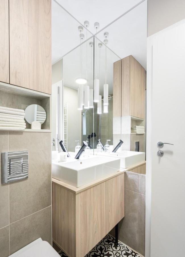 Executive Suites In Center Bucureşti Ngoại thất bức ảnh